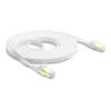 Delock - Patch-Kabel - RJ-45 (M) zu RJ-45 (M) - 5 m - U / FTP - CAT 8.1 - flach, bis zu 40 Gbps Datenübertragungsrate, geformt, ohne Haken - weiß