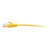 C2G 5ft (1.5m) Cat6a Snagless Unshielded (UTP) Slim Ethernet Network Patch Cable - Yellow - Patch-Kabel - RJ-45 (M) zu RJ-45 (M) - 1.5 m - 4.8 mm - UTP - CAT 6a - geformt, ohne Haken - Gelb