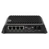R1900 5G Modem w / 3Y NC Mob EssAdv